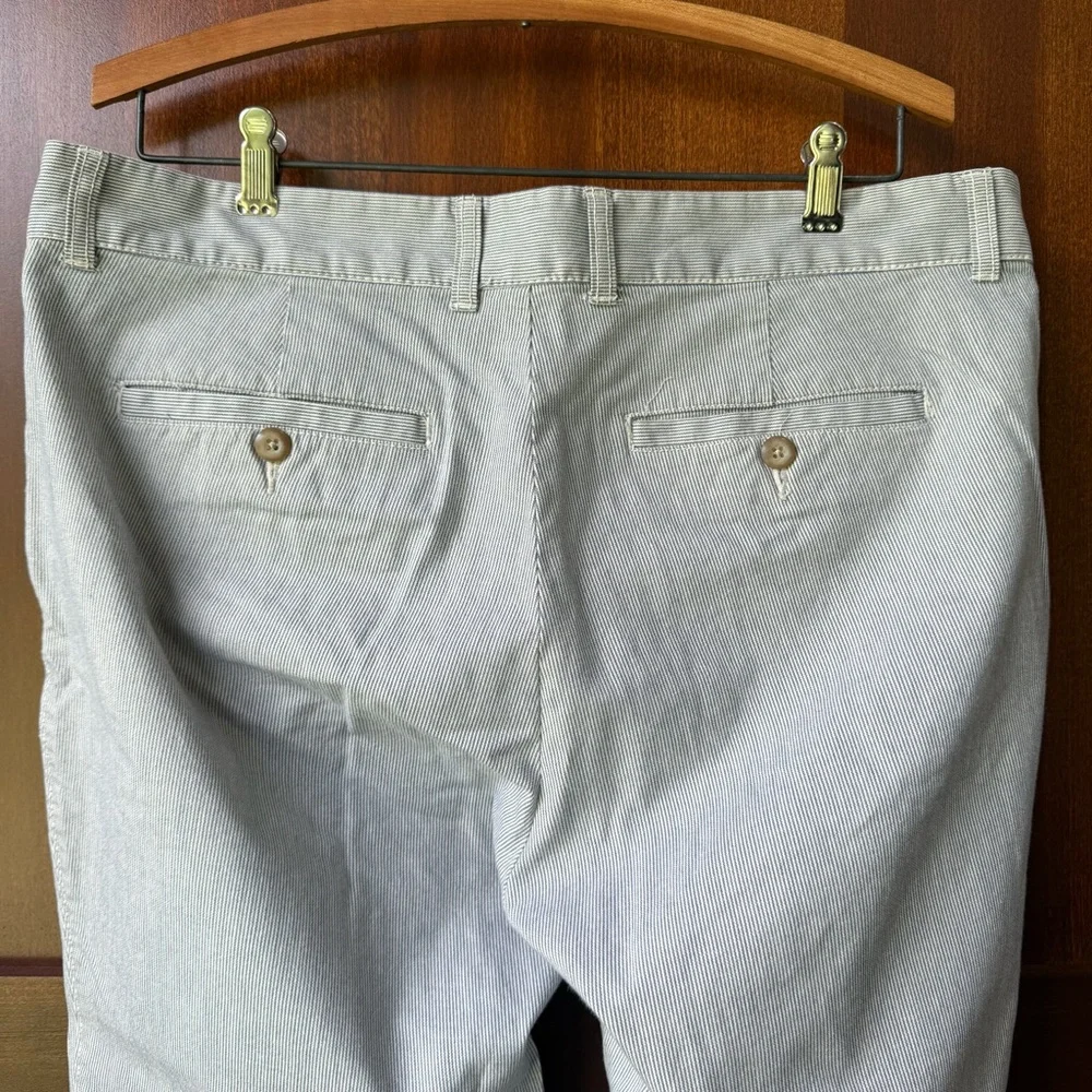 Women’s Striped Gap Girlfriend Khakis Size 10R - Picture 4 of 14